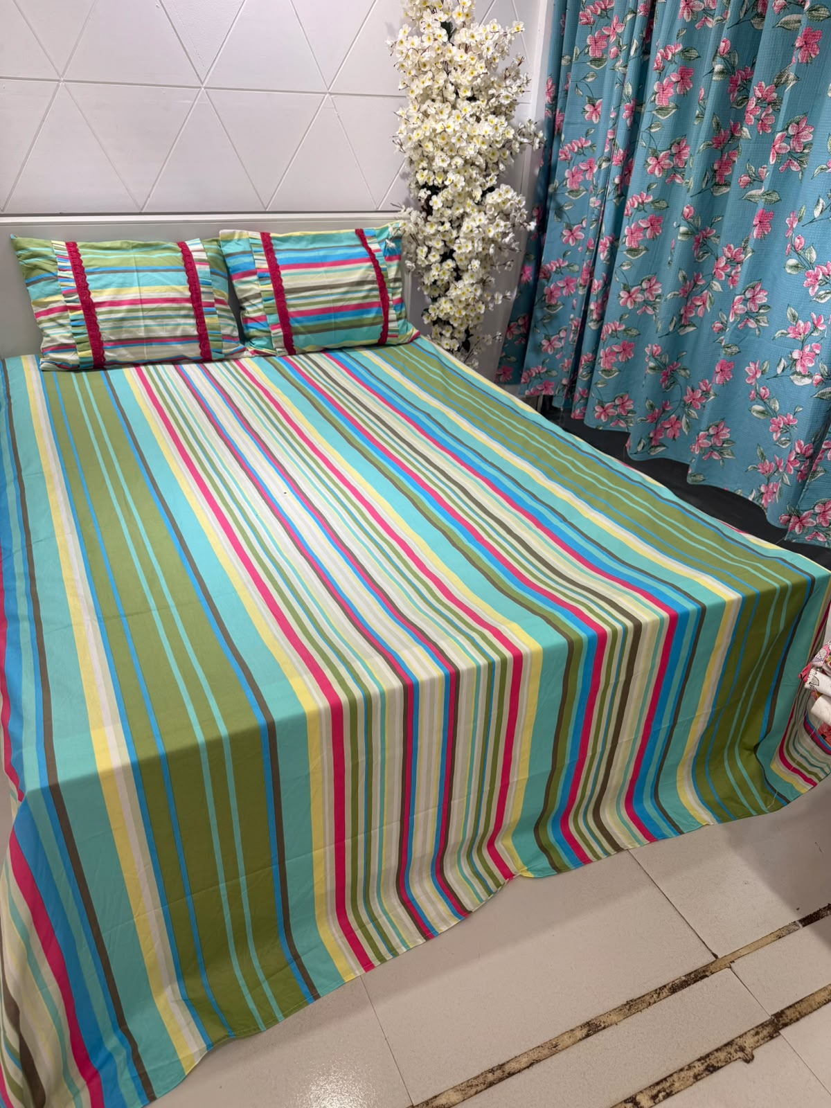 bed sheet iceream green
